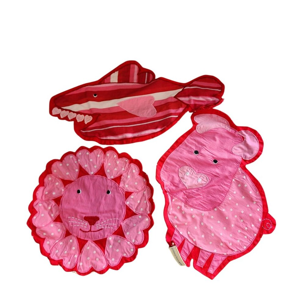 Pottery Barn Kids Valentine's Day 2 Lion  2 Pig  1 Shark Placemat Animal Set 5